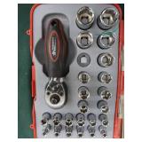 CRAFTSMAN STANDARD/ METRIC SOCKETS + BONUS SET