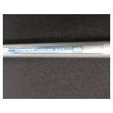 SET OF GOLF CLUBS W/ LEATHER GOLF BAG