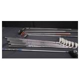 SET OF GOLF CLUBS W/ LEATHER GOLF BAG