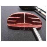 SET OF GOLF CLUBS W/ LEATHER GOLF BAG