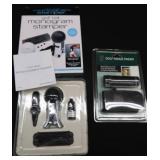 GOLF RANGE FINDER AND MONOGRAM SET