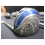 SET OF GOLF CLUBS w/ PING BAG