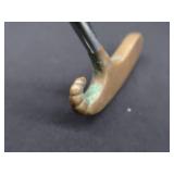 SET OF GOLF CLUBS w/ PING BAG