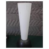 BRAND NEW LARGE FRAMES AND MODERN LAMP