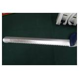 BLACK AND DECKER ELECTRIC KNIFE AND PLASTIC FOOD WRAP