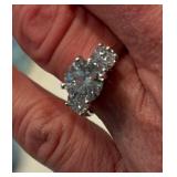 Exquisite 14K White Gold Diamond Ring