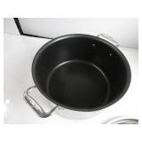 All-Clad D3 3-Ply Stainless Steel Stockpot with Lid 8 Quart, Induction, Oven Broiler Safe 600F, Silver WATER MARKS, SLIGHT SCRTACHES, USED
