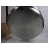 All-Clad Pan with Lid 5 Quart For Restaurant or Home Kitchen, Pots & Pans, Cookware, Silver SCRATCHES, USED