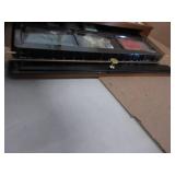 MONOPOLY LUXURY EDITION 2-6 PLAYERS, DRAWER IS BROKEN, ALL PIECES THERE