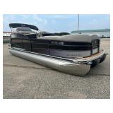Pre-Owner 2014 Premier 260 Grand View, Yamaha 250 HP V-6 SHO