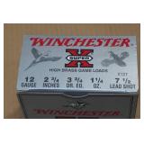 25 Winchester Super-X 12 Gauge 2-3/4" 7-1/2 Lead Shot Shotshells