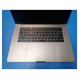 Apple MacBookPro15,1 A1990 MR932LL/A // INTEL CORE I7-8850H 2.6 Ghz // 16GB DDR4 SDRAM // 500GB SSD // 15.4" screen with 2880 x 1800 HD Resolution // Includes power adapter and IOS
