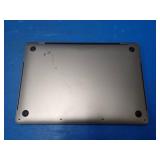 Apple MacBookPro15,2 A1989 MR9Q2LL/A BTO // INTEL CORE I7-8559U 2.6 Ghz // 16GB LPDDR3 SDRAM // 251GB SSD // 13.3" screen with 2560 x 1600 HD Resolution // Includes power adapter and IOS // Minor keym