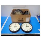 Lot of 7 wall clocks