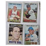 Lot of 20 Vintage Topps MLB Baseball Cards from 1967