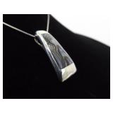 .925 Sterling Silver Inlayed Abalone Pendant Necklace