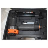 WEN 61711 18-Gauge 3/8-Inch to 1-Inch Air-Powered 1/4-Inch Narrow Crown Pneumatic Stapler