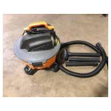 RIDGID 6 Gallon 3.5 Peak HP NXT Shop Vacuum Wet Dry Vac with General Debris Filter, Locking Hose and Accessory Attachments   Customer Returns See Pictures
