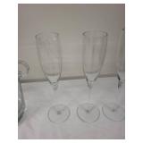 Set of 4 Champagne Flutes with Glass Ice Bucket