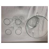 Set of 4 Champagne Flutes with Glass Ice Bucket