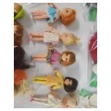 Lot of 5 Vintage Hasbro Dolly Darlings Dolls in Assorted Outfits