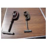 2 Manual Pipe Cutters With Pipe Cleaner/Reamer