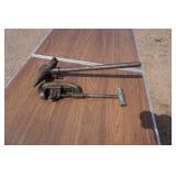 2 Manual Pipe Cutters With Pipe Cleaner/Reamer