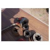 Ridgid Manual Pipe Threader with 9 Assorted Dies