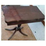 Duncan Phyfe Flip-top table