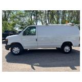 2013 FORD E-SERIES E-250 *NO ACCIDENTS 1 OWNER* (NO RESERVE)
