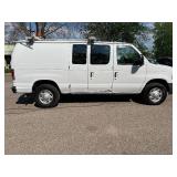 2013 FORD E-SERIES E-250 *NO ACCIDENTS 1 OWNER* (NO RESERVE)
