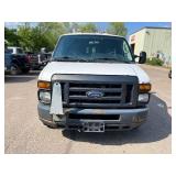2013 FORD E-SERIES E-250 *NO ACCIDENTS 1 OWNER* (NO RESERVE)