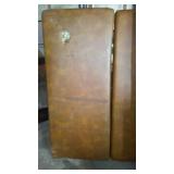 Brown Vinyl Upholstered Seats (6).