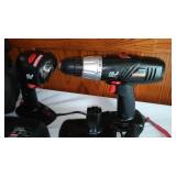 Craftsman Power tool Set with charger and batteries (2).