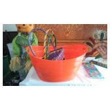 Seasonal Costumes, Decorations with Rubbermaid 31 gal.