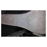 Assortment of womens shoes, Size 9.5 and 10 (1)