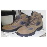 Womens Boots (4) Size 9.5-10.