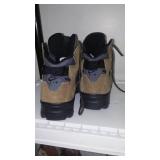 Womens Boots (4) Size 9.5-10.