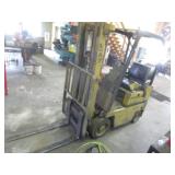 Caterpillar 25D Forklift