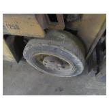 Caterpillar 25D Forklift