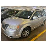 2010 Chrysler Town & Country Touring