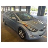 2013 Hyundai Elantra GLS..LOW MILES
