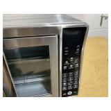 Gourmia 6-Slice Digital Toaster Oven Air Fryer, with 18 One-Touch Presets & Temp Probe