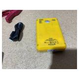 EverStart 600A, 12V Automotive Lithium Ion Jump Starter and Portable Power Pack