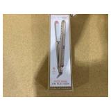 Conair InfinitiPRO Frizz-Free Titanium Ceramic 1" Flat Iron