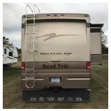 2004 Workhorse Mountain Aire By Newmar 36.5 RV