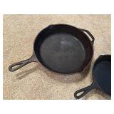 Set of 2 Lodge Cast Iron Skillets