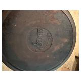 Set of 2 Lodge Cast Iron Skillets
