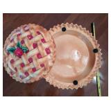 Decorative Ceramic Pie Dish with Lattice Fruit Design