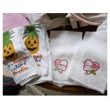 Assorted Vintage Kitchen Linens and Aprons Collection